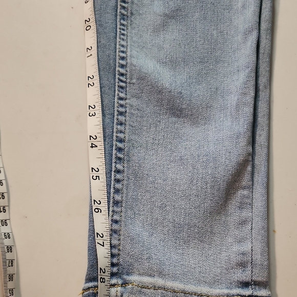 FREE ASSEMBLY Light Blue Skinny Jeans with Distressed Accents - Picture 5 of 6